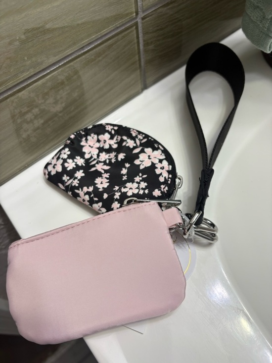 Studio Handbags - Pink & Black Floral Wristlet Key Coin Pouch Set